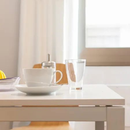 Click Apartment